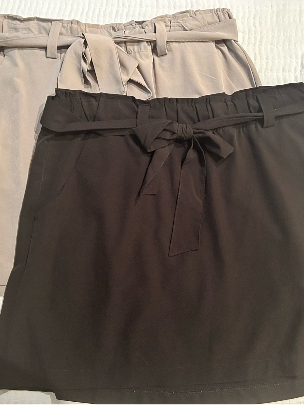 Women's High-Waist Tie-Belt Skirt - Black and Light Taupe